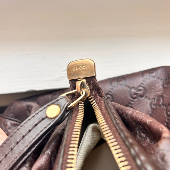 Gucci Dark Brown Embossed Shoulder Bag - Picture 3 of 11